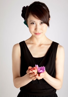 鈴木友紀　ピアス　細長 ピアス 燻（くすぶり） 硫化銀